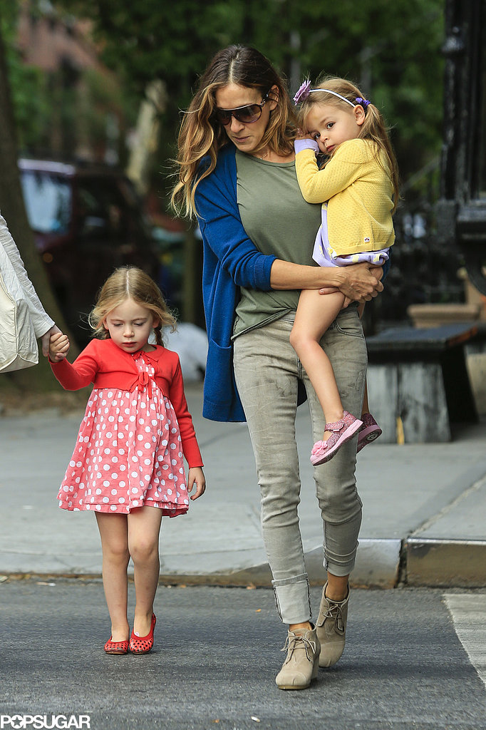 Sarah Jessica Parker Carrying Her Twins in NYC | POPSUGAR Celebrity