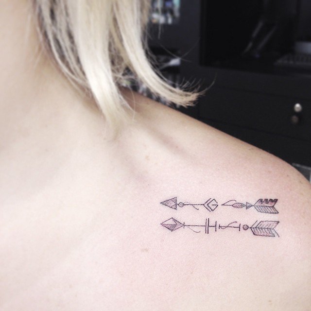 flower ray tattoo x Sarah  See Double 35  Tattoo? Arrow Love Trouble Hyland's