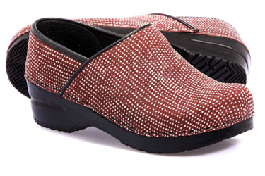 sanita narrow clogs