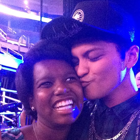 Bruno Mars Sings to Zumyah Thorpe | Video