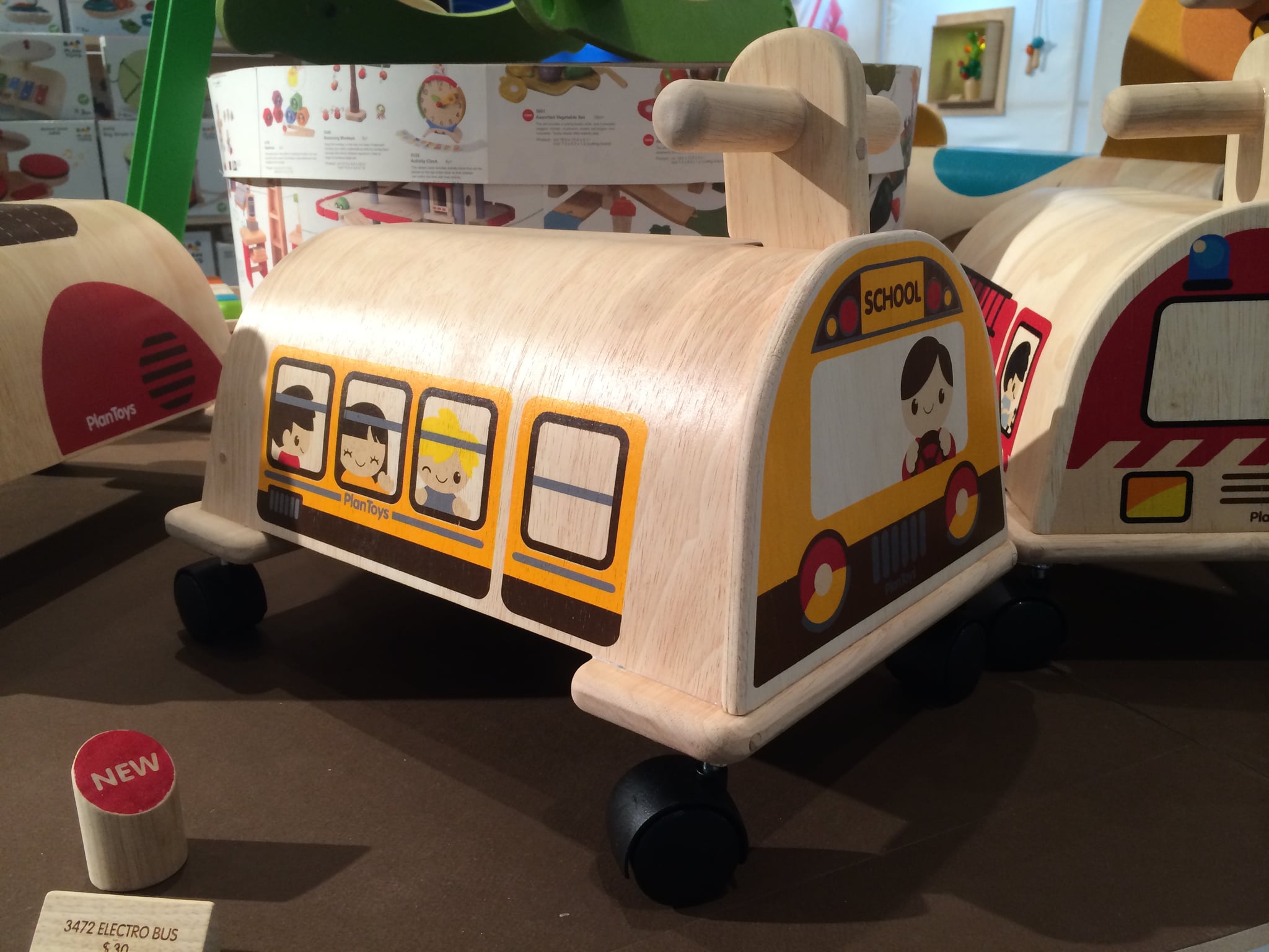 plan toys school bus