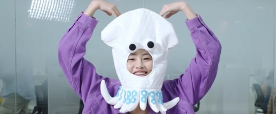 Squid Game Cast Takes on the Dalgona Challenge | Video