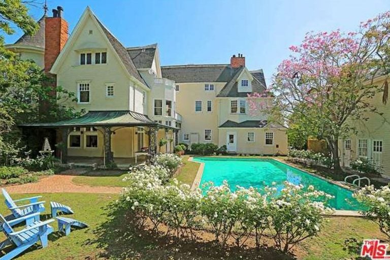 Kat Von D Buys House From Cheaper by the Dozen