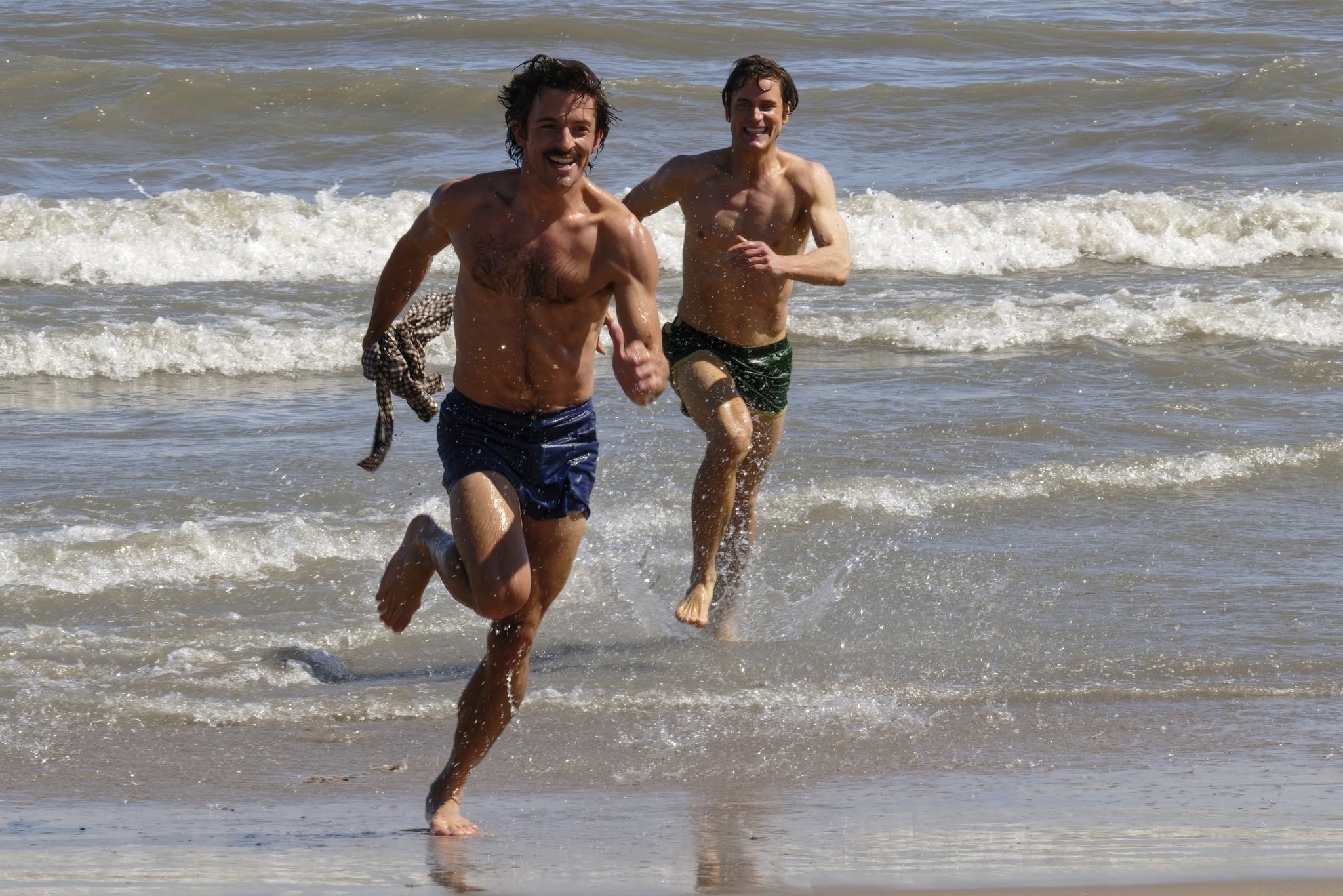 (L-R): Jonathan Bailey as Tim Laughlin and Matt Bomer as Hawkins Fuller in FELLOW TRAVELERS. Photo Credit: Ben Mark Holzberg/SHOWTIME.