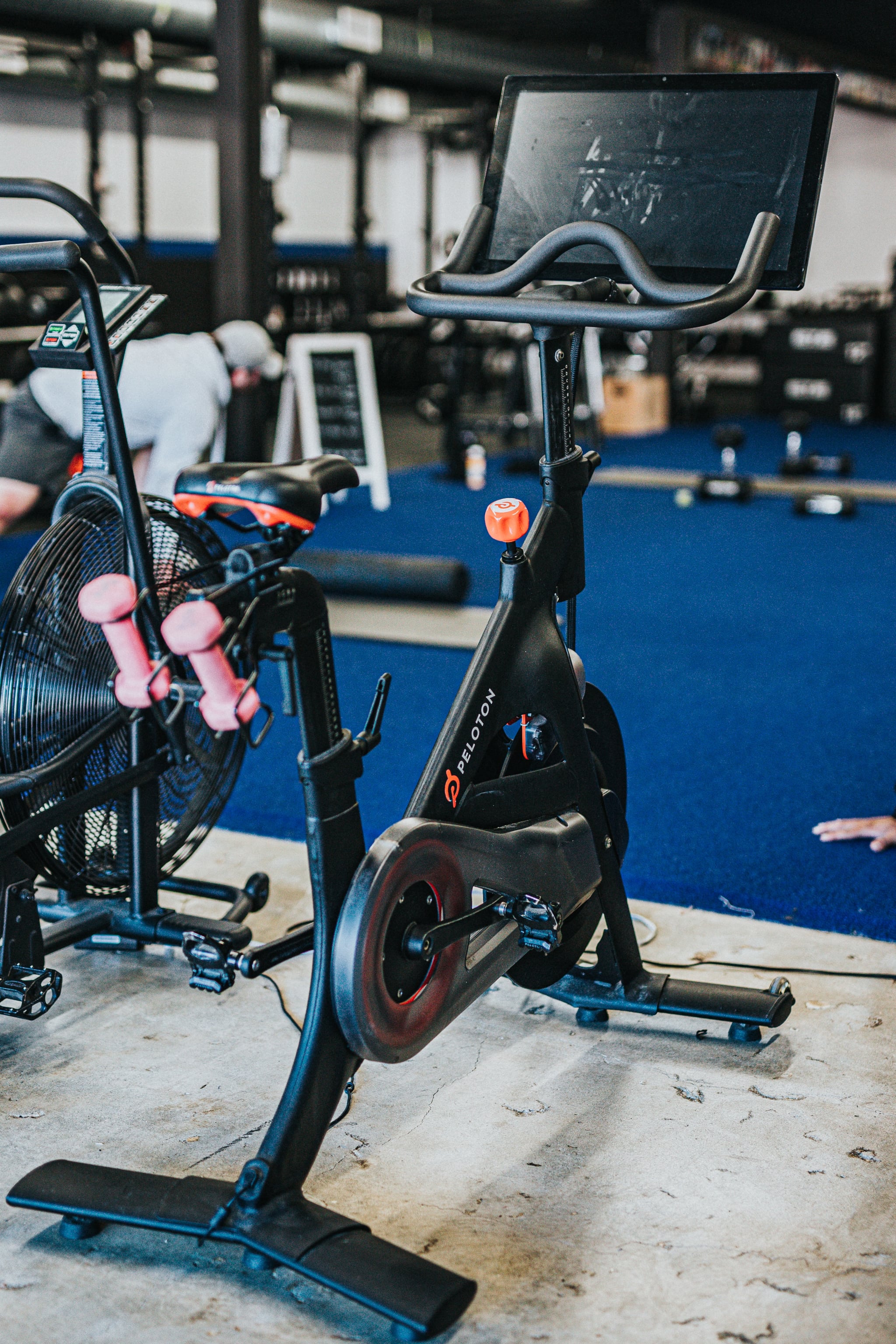 peloton shoes squeak out of saddle