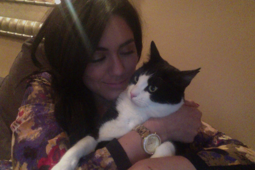 How My Cat Helped Me Battle Cancer Popsugar Pets