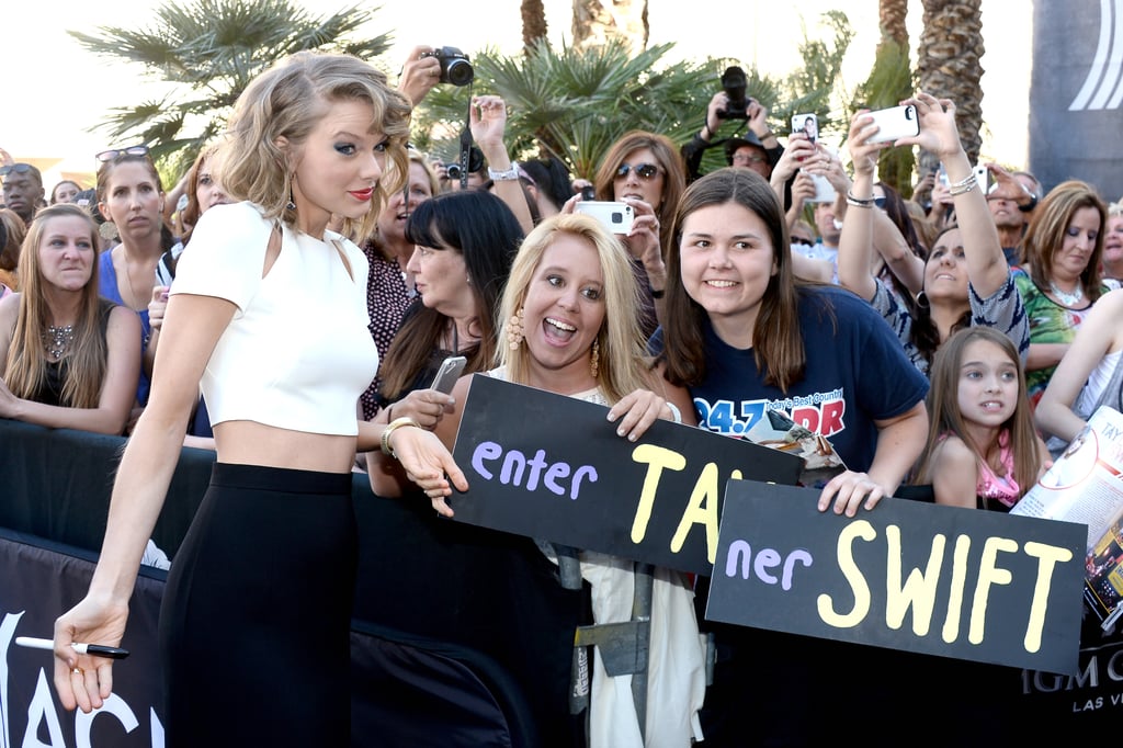 Taylor Swift at the ACM Awards 2014