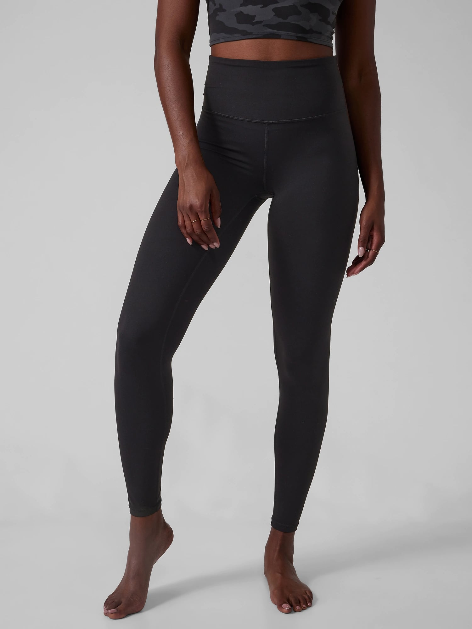 Athleta Medium Athleisure Leggings-Yoga Black/White Spots Pockets Gym Womens  EUC - $23 - From Todd