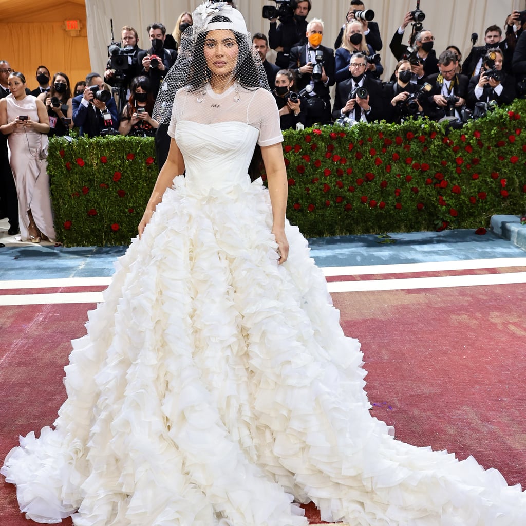 weten Blokkeren zuur Kylie Jenner's Off-White Wedding Gown at the 2022 Met Gala | POPSUGAR  Fashion