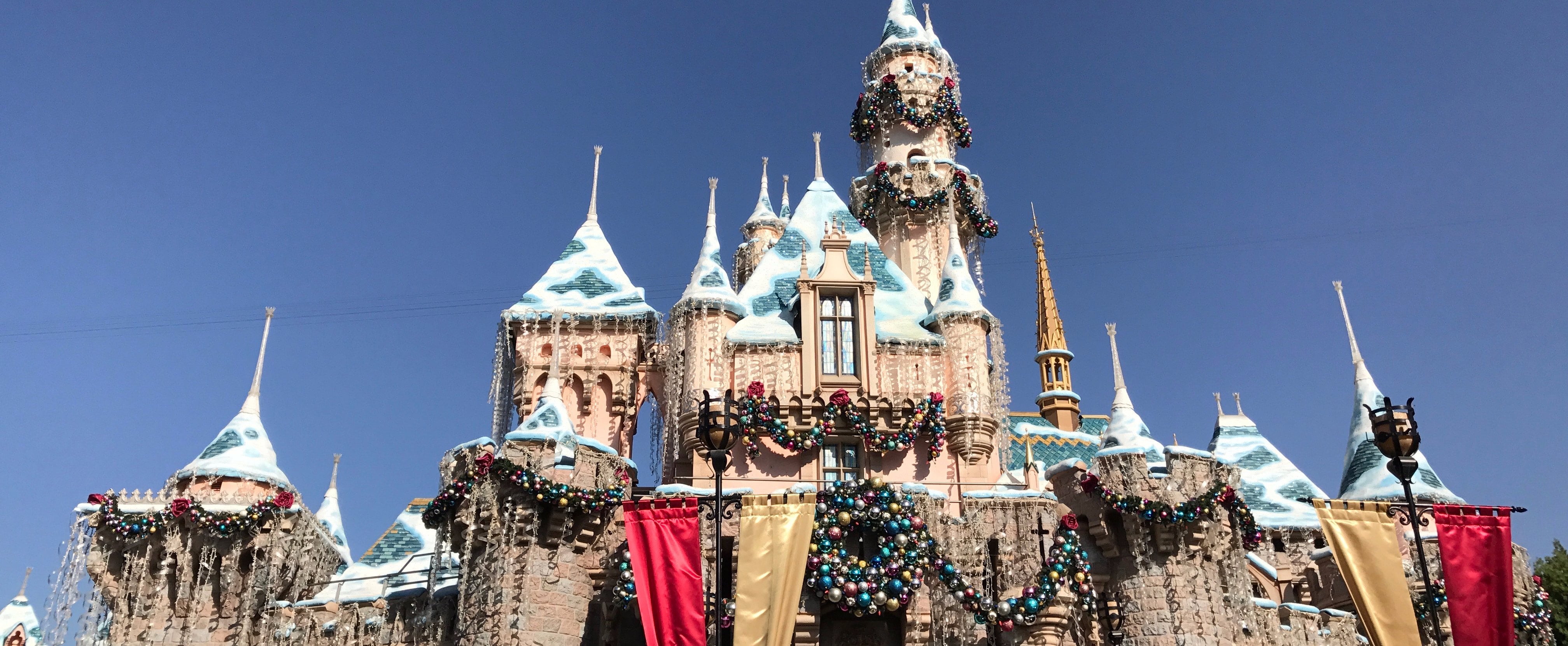 Is Disneyland Open on Christmas? POPSUGAR Smart Living