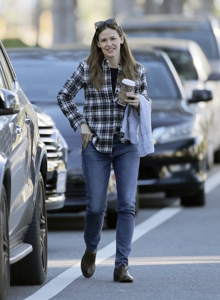 Jennifer Garner Wearing Plaid Shirt in LA Pictures