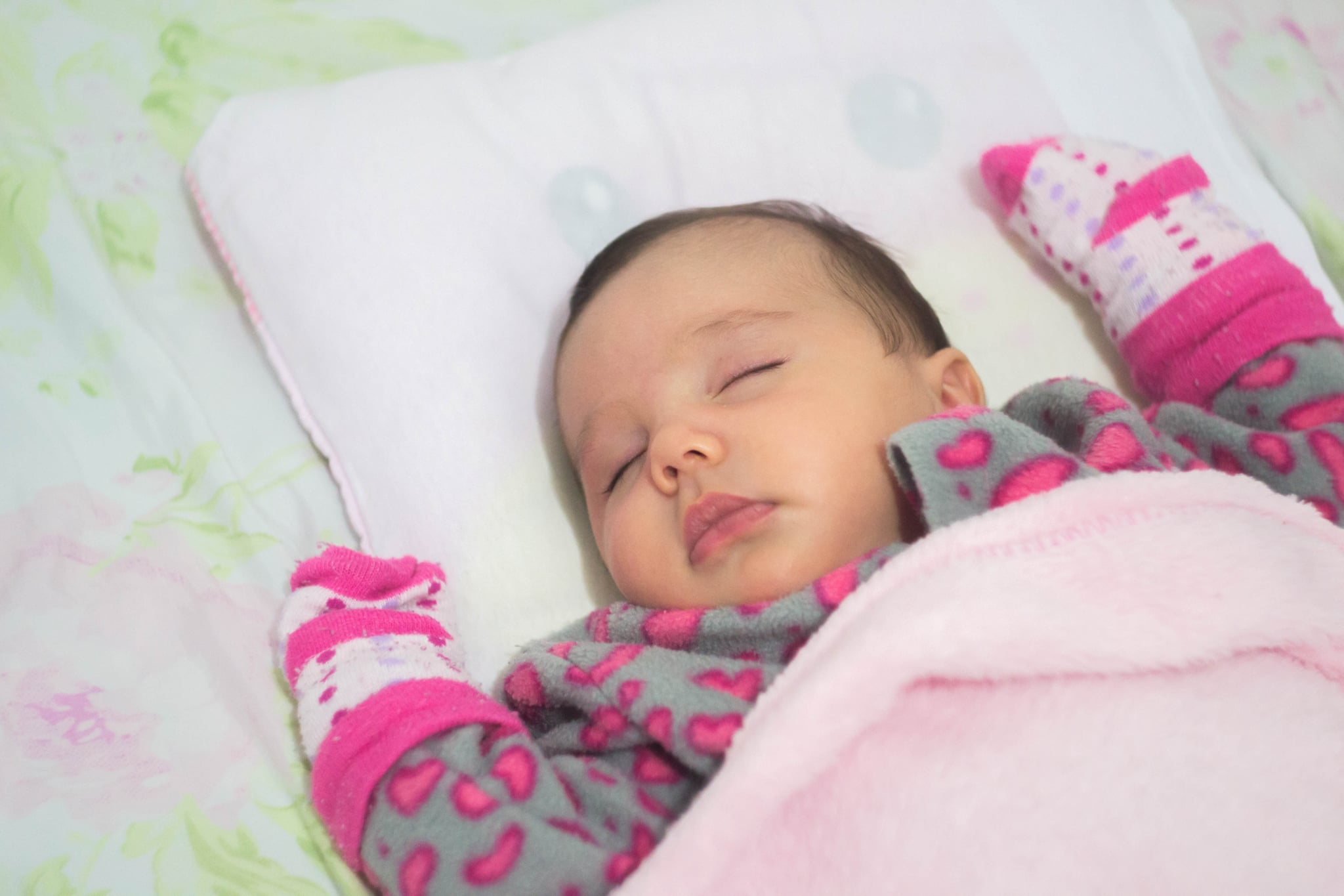 When To Put A Blanket In The Crib Popsugar Family