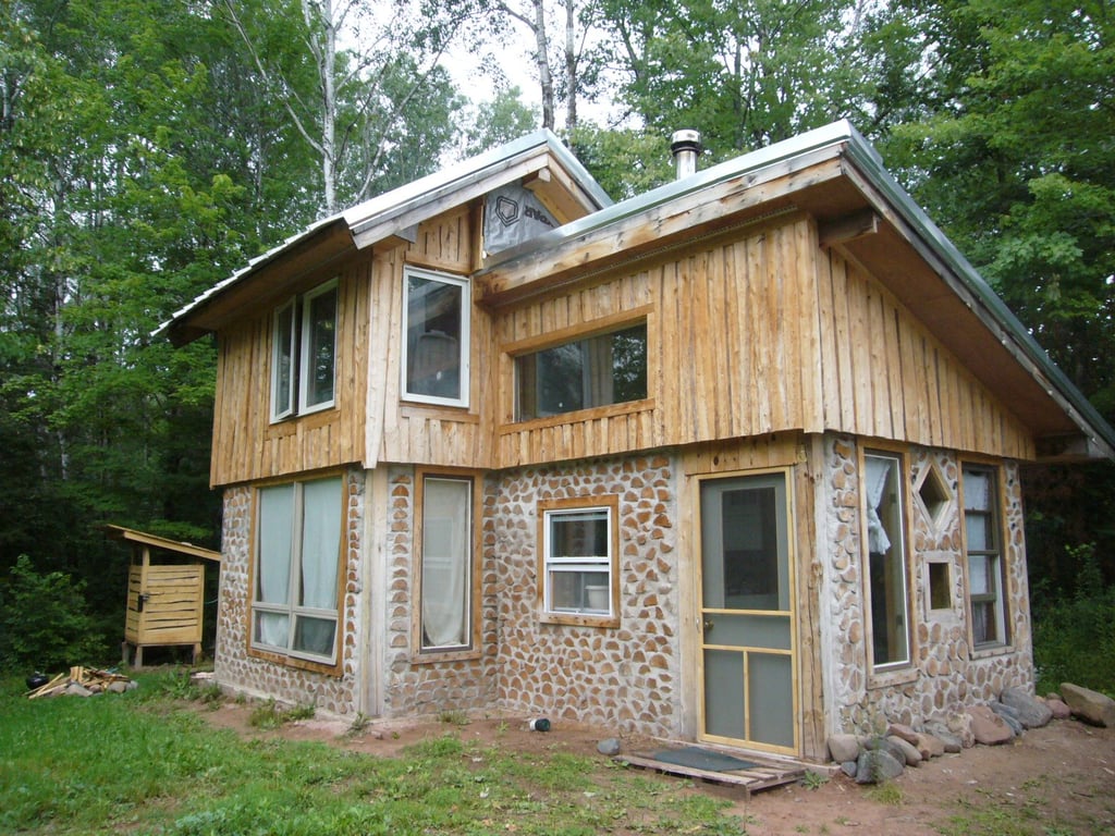 This tiny home was built  several years ago using green 