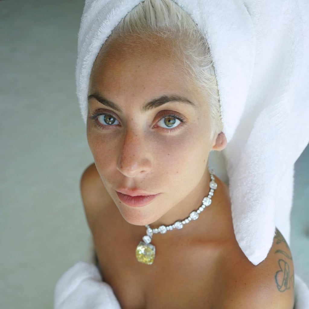På kanten give Såvel Lady Gaga's Best No-Makeup Selfies on Instagram | POPSUGAR Beauty
