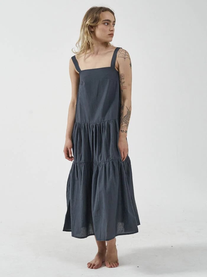 A Sleeveless Prairie Dress