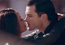 Best Tv Kisses Of 16 Popsugar Entertainment