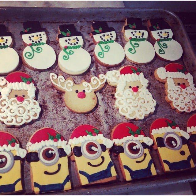 Bake Christmas Cookies