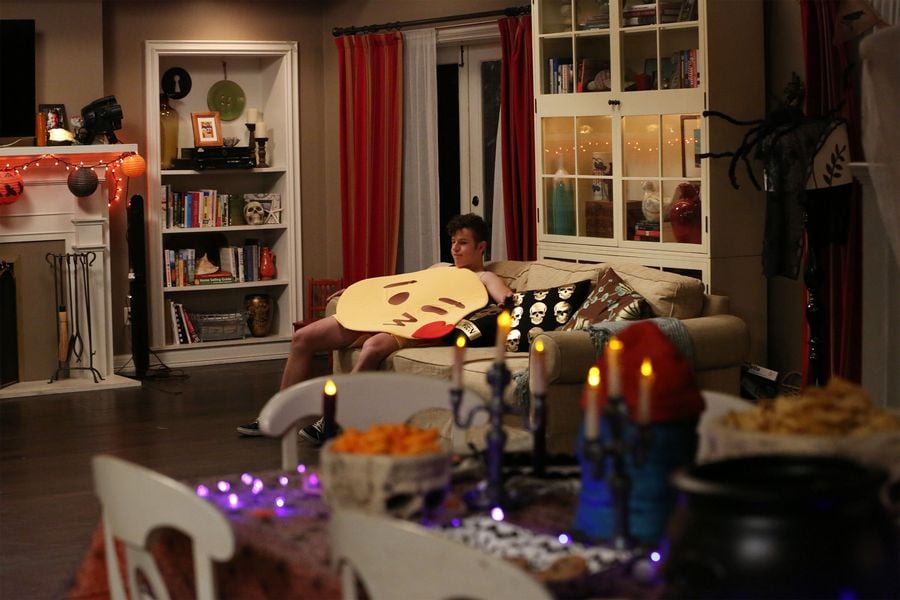 Modern Family Halloween Episode 2016 POPSUGAR Entertainment Photo 4