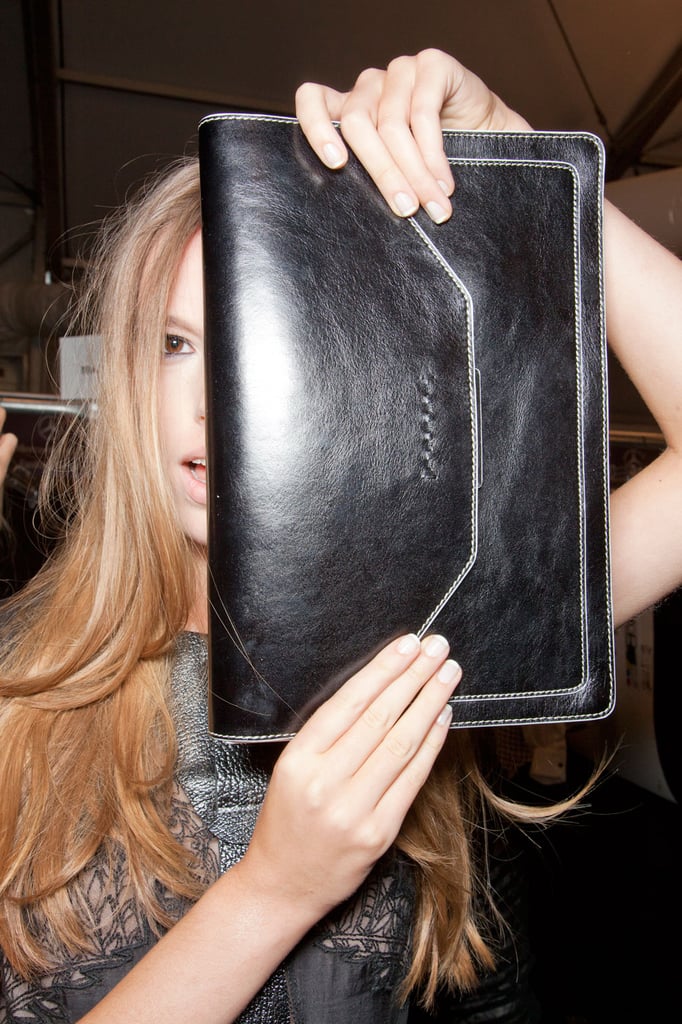 BCBGMAXAZRIA
BCBGMAXAZRIA