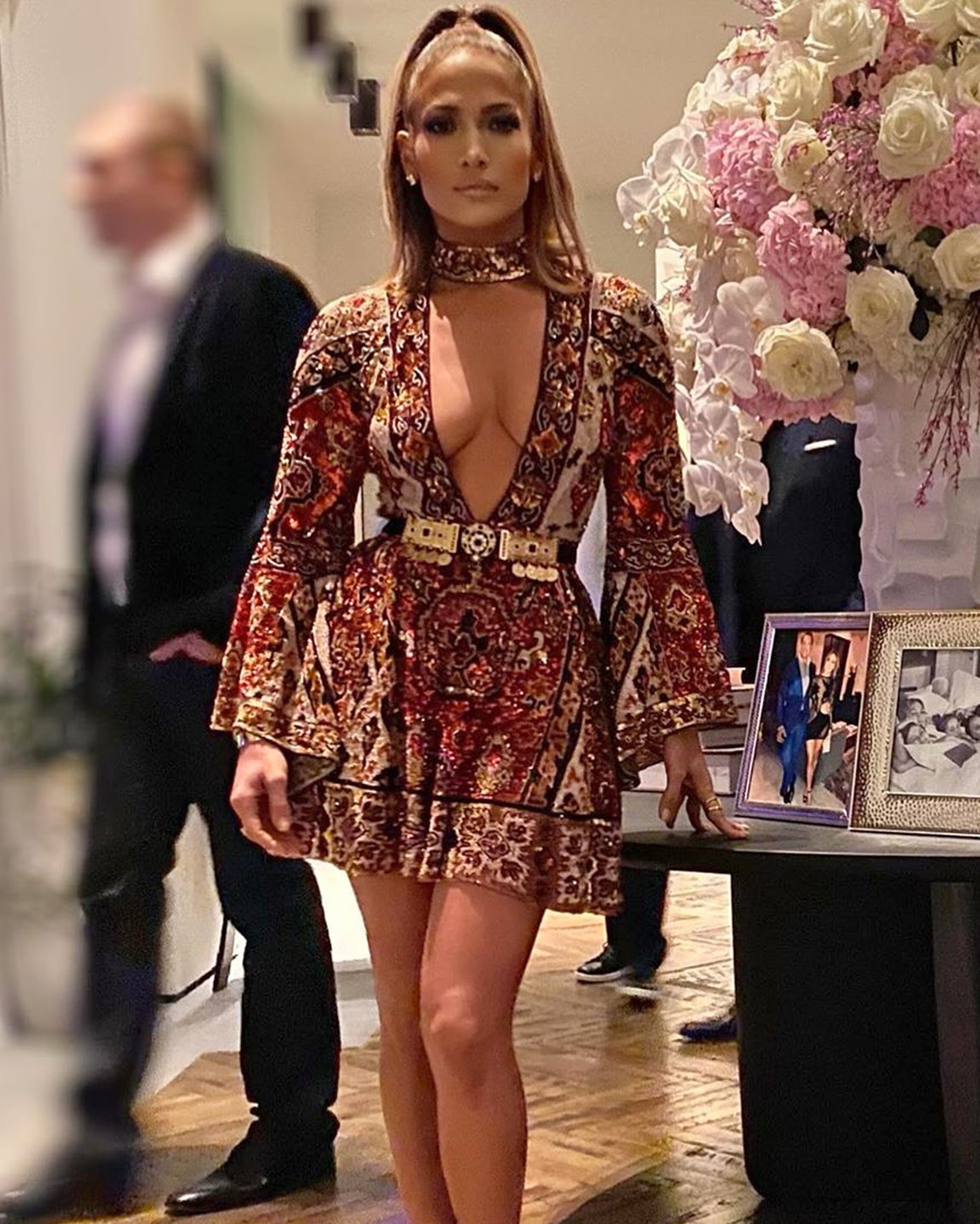 Jennifer lopez zuhair murad shop