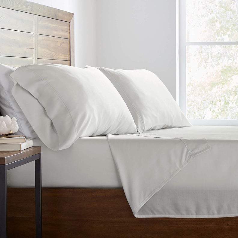 This Handy Wrinkle-Resistant Sheet Set