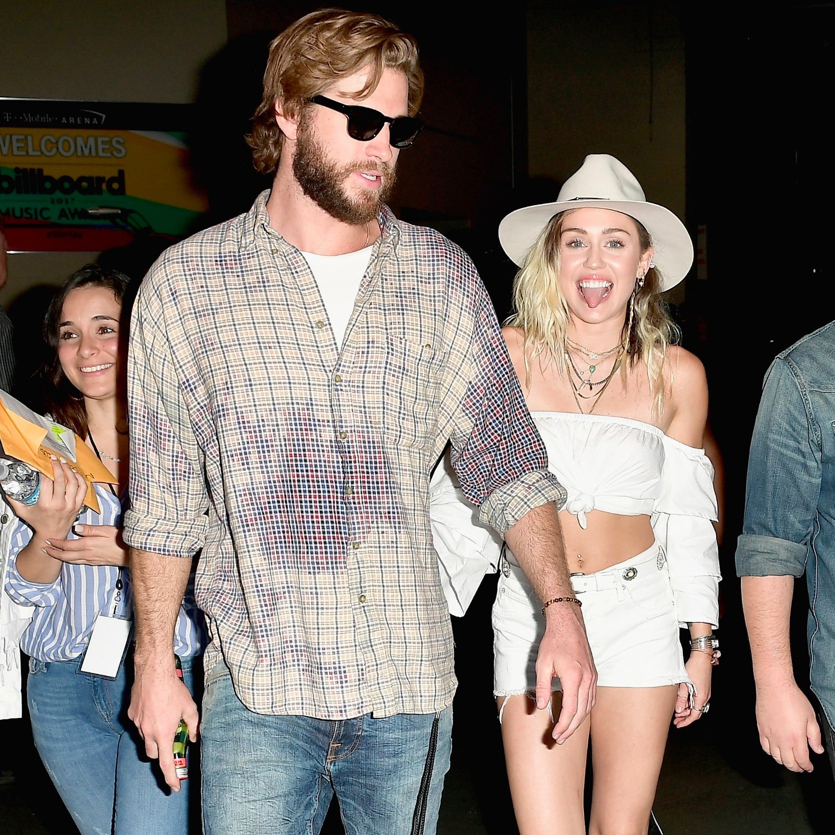 Miley Cyrus And Liam Hemsworth 2017 Billboard Music Awards Popsugar Celebrity