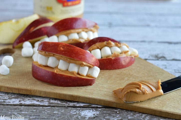 Apple Peanut Butter Teeth