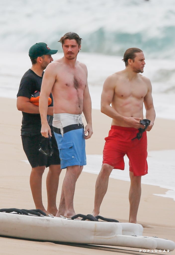 Shirtless-Charlie-Hunnam-Hawaii-Pictures