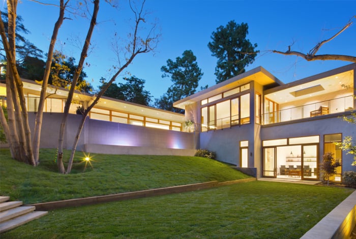 Ricky Martin Buys Beverly Hills Mansion
