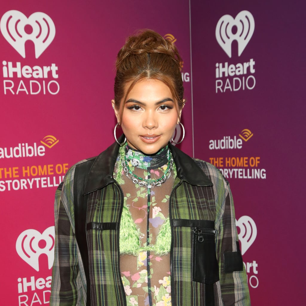 Hayley Kiyoko Completely Transforms Into the Grinch For Holiday Party: 