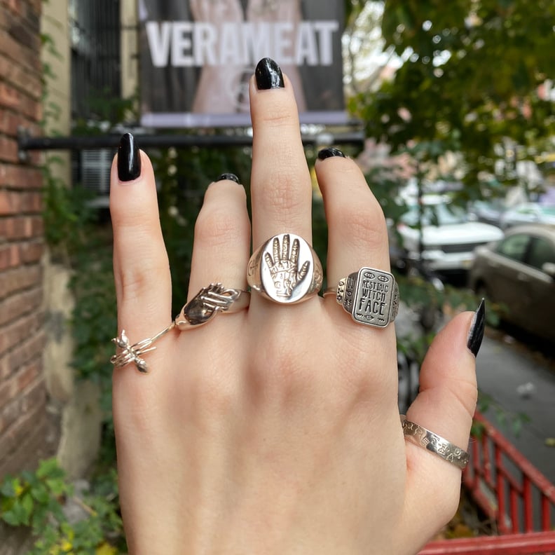 Verameat Talk to the Witch Hand Ring