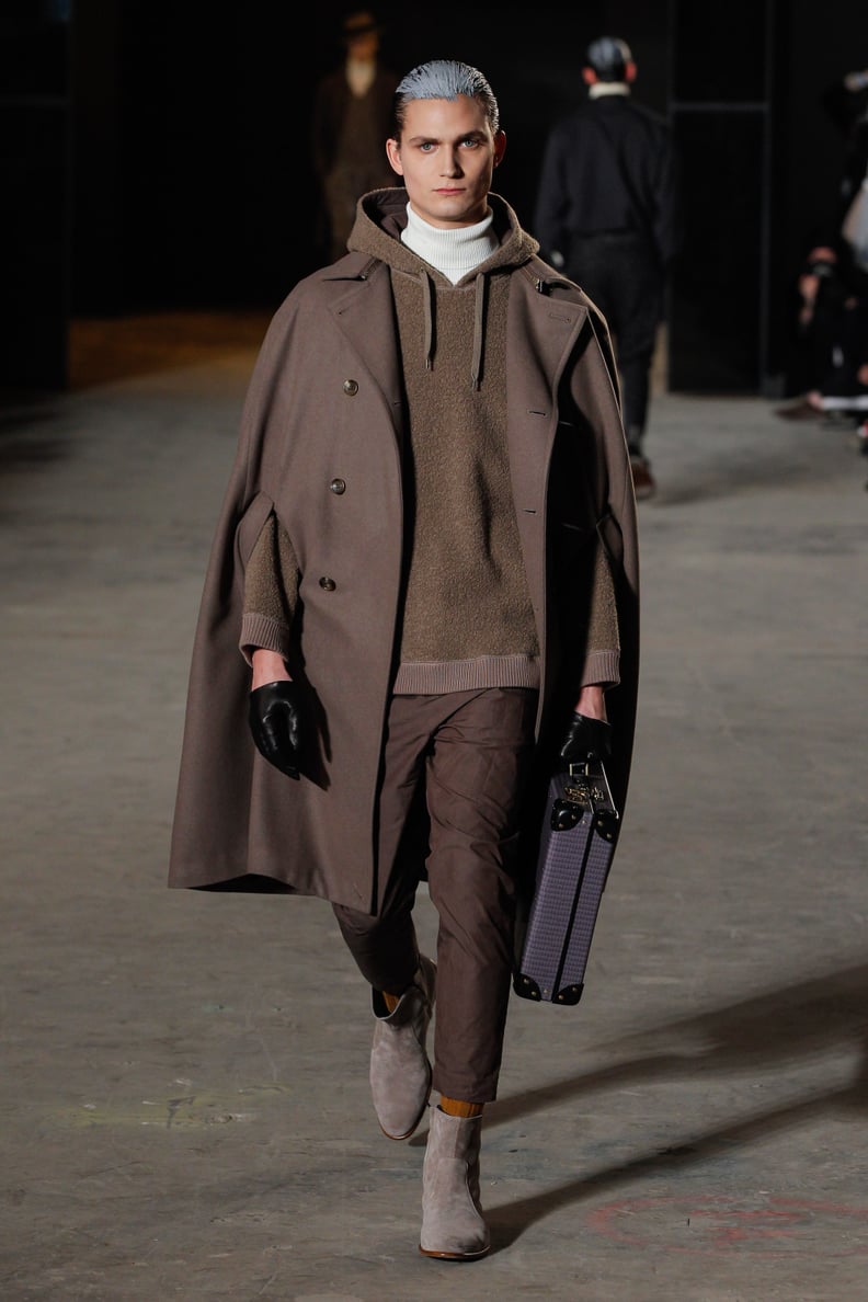 This Whole Neutral Look From the Robert Geller Runway