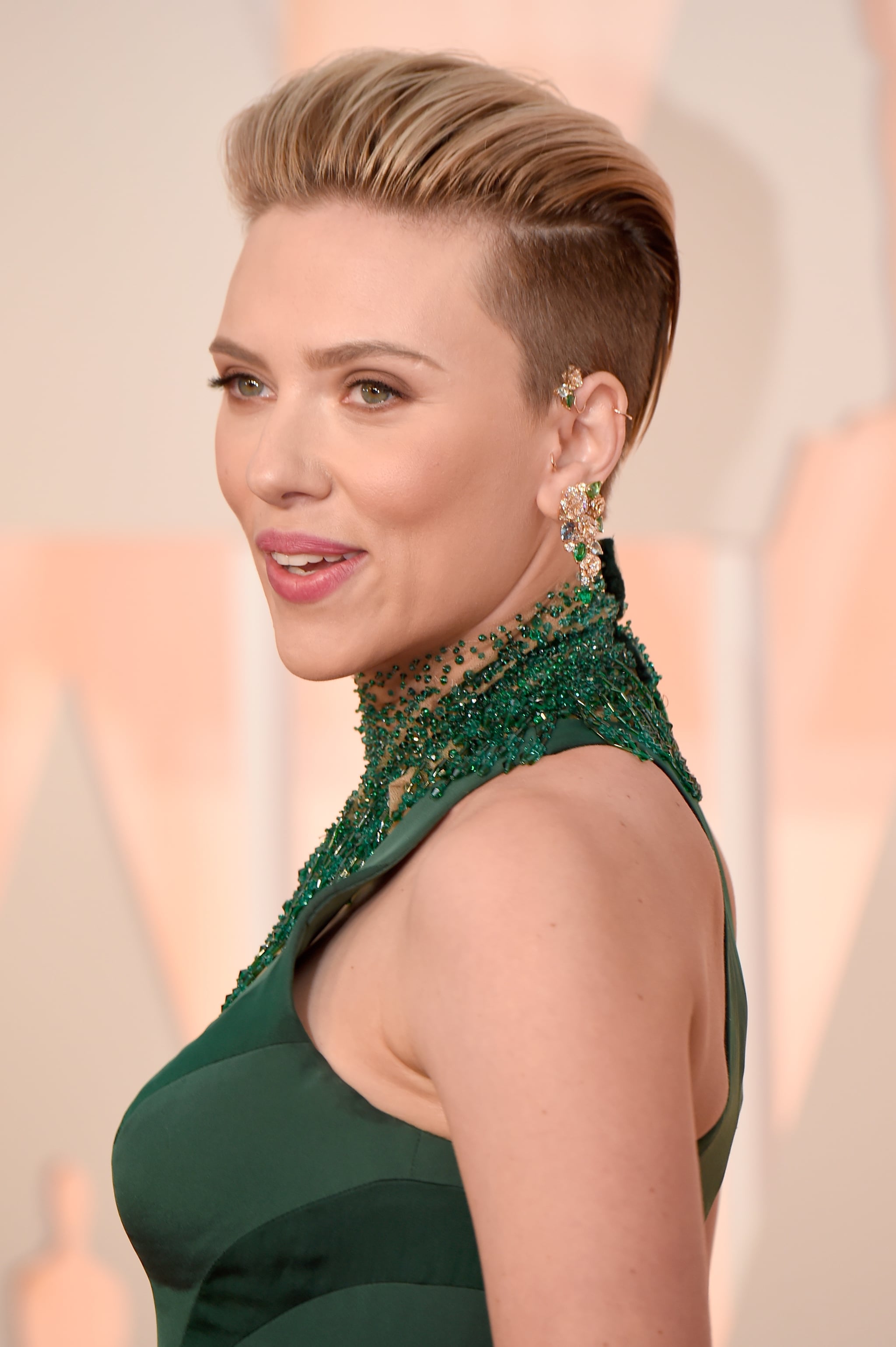 Scarlett Johansson | See Every Award-Winning Oscars Beauty Look From 2015 |  POPSUGAR Beauty PH๏τo 23