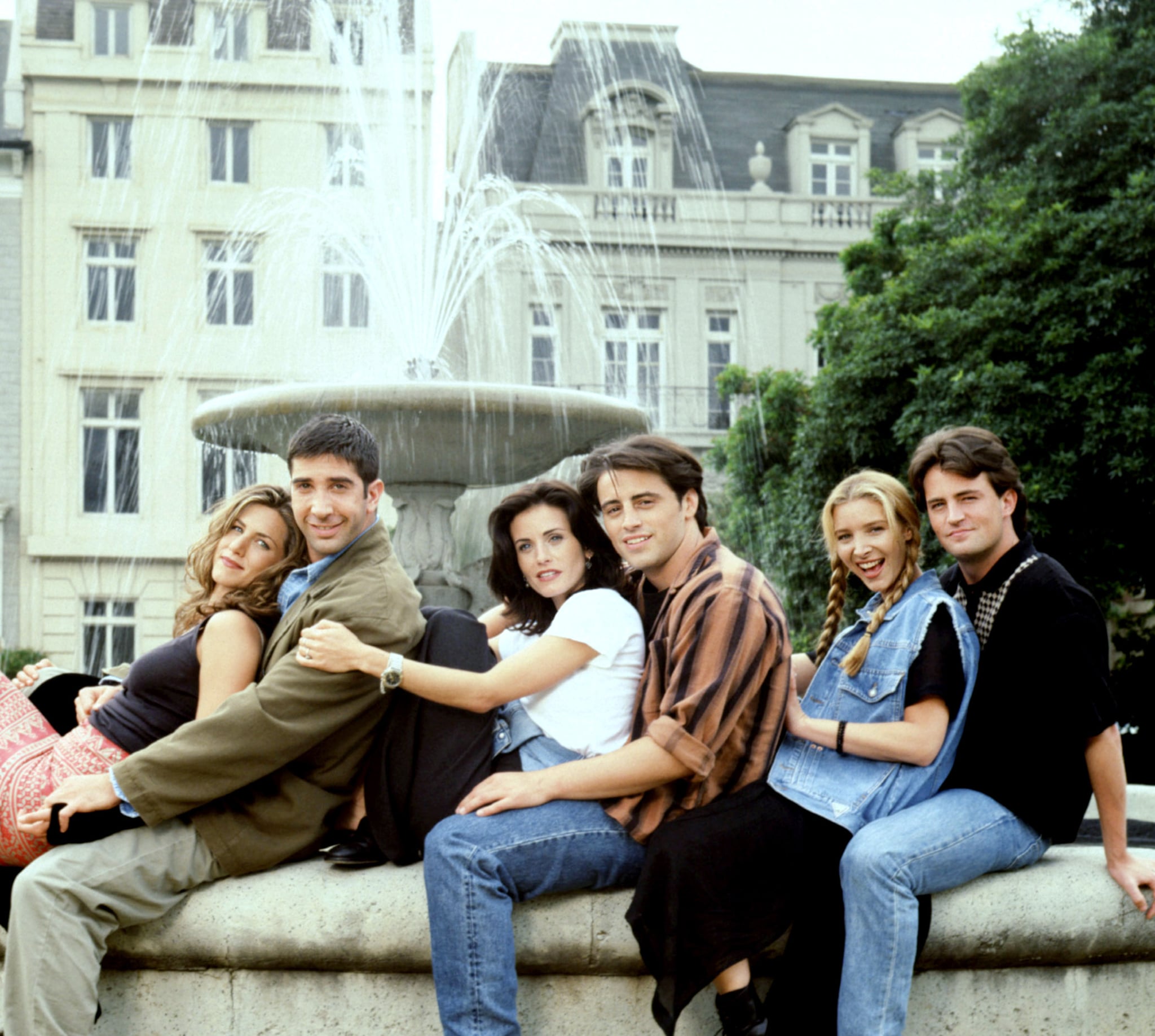 FRIENDS, Jennifer Aniston, David Schwimmer, Courteney Cox Arquette, Matt LeBlanc, Lisa Kudrow, Matthew Perry, (Season 1), 1994-2004,  Warner Bros. / Courtesy: Everett Collection