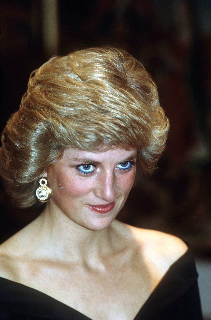 Princess Diana Wearing Blue Eyeliner in 1987 | Princess Diana Best Blue ...