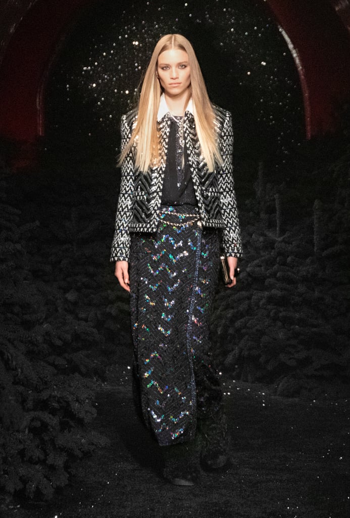 Chanel's Fall Collection Is a Mix of Ski Wear and '70s Cool
