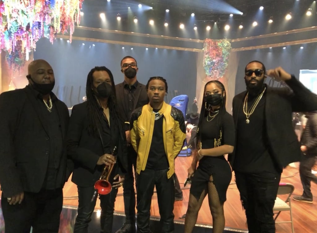 Grammys: Harpist Madison Calley Performing With Roddy Ricch | POPSUGAR