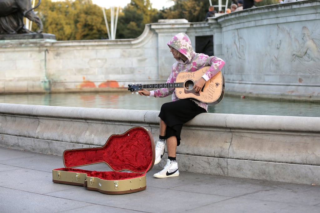 Justin Bieber Tie-Dye Sweatshirt Singing in London