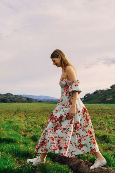Laura Ashley UO Exclusive Georgia Off-The-Shoulder Midi Dress