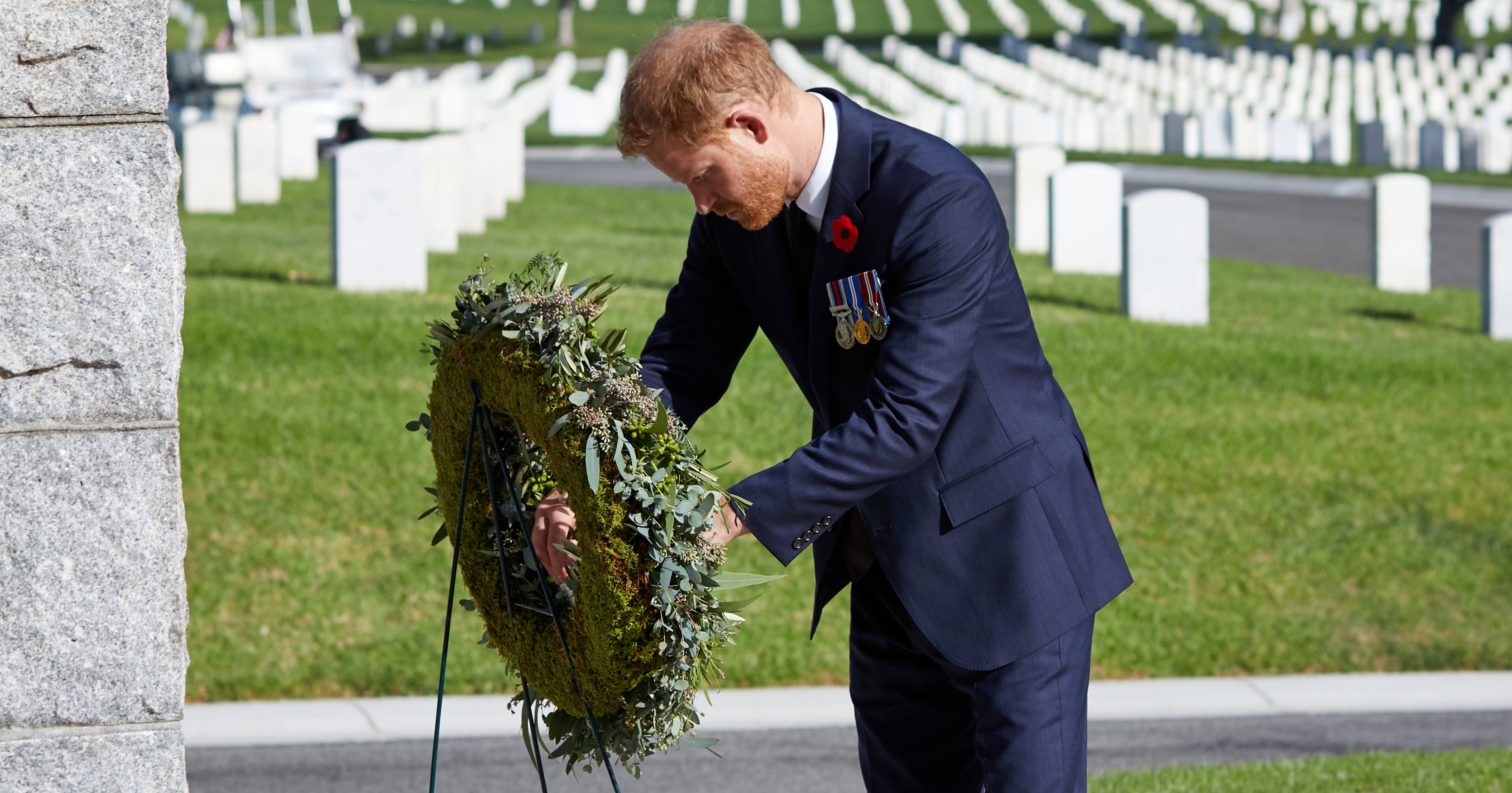 Why Was Prince Harry's Remembrance Day Wreath Denied? POPSUGAR Celebrity(02)