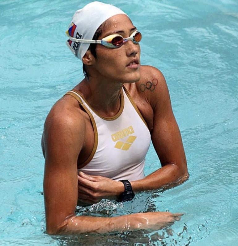 Paola Perez, Swimming. 