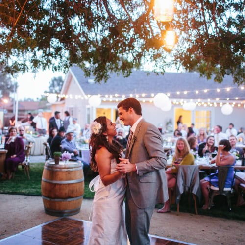 How to Transform Backyard Into Wedding Venue