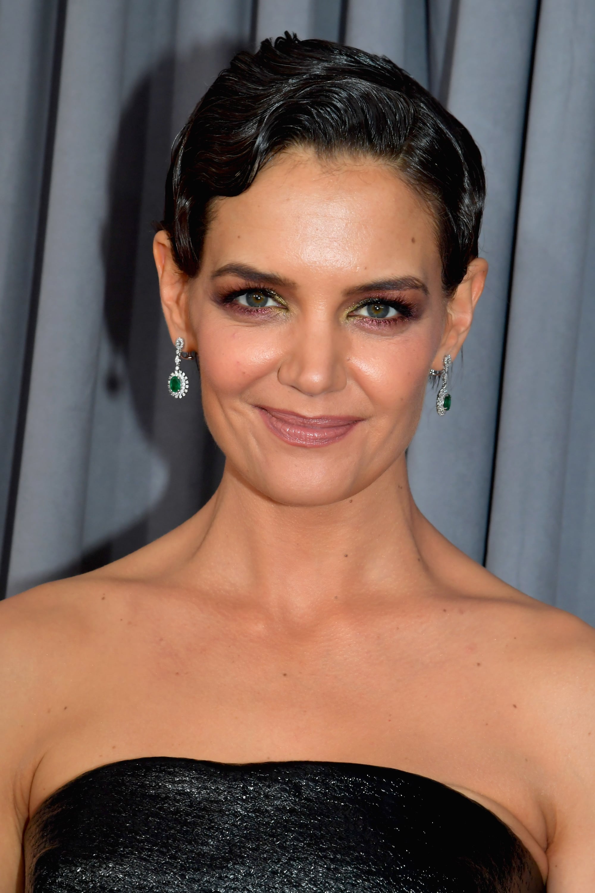 Katie Holmes Gray Hair At The 2018 Grammys Popsugar Beauty