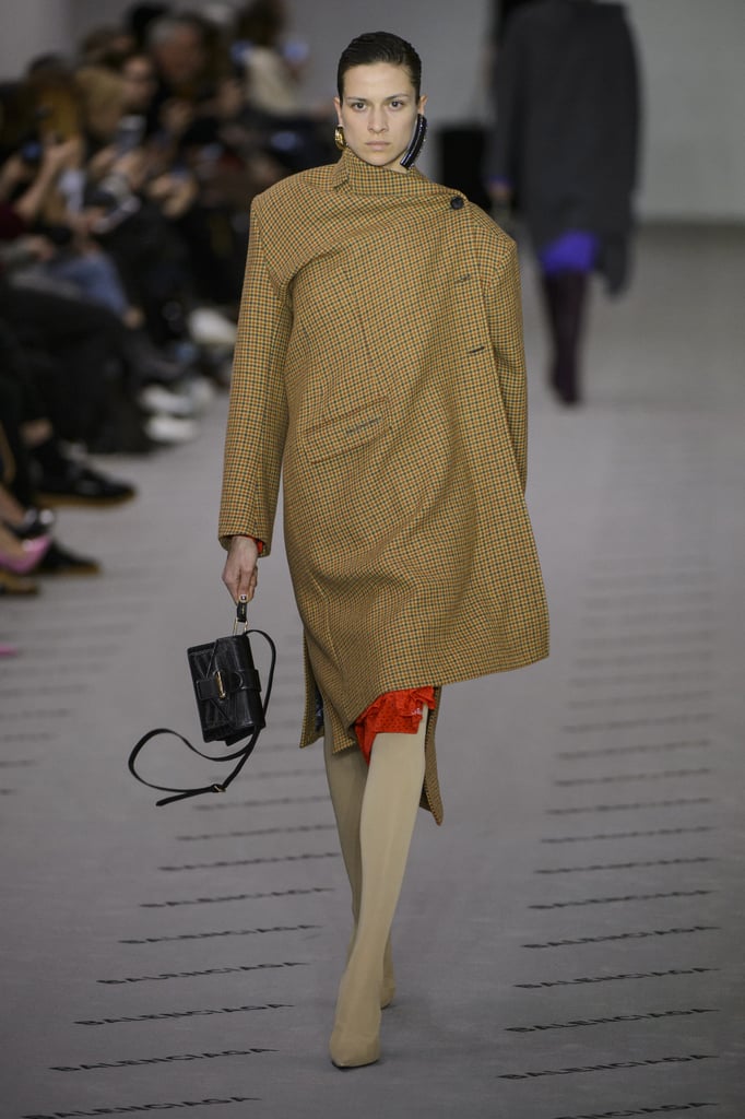 Balenciaga Fall 2017 Runway
