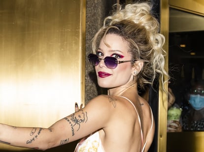 What Is Halsey's Natural Hair Color? POPSUGAR Beauty