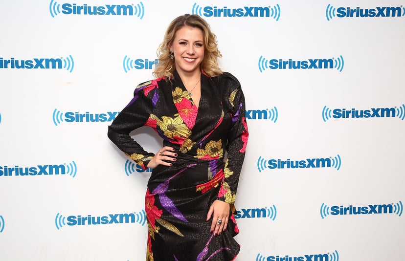 NEW YORK, NY - DECEMBER 10:  (EXCLUSIVE COVERAGE) Actress Jodie Sweetin visits the SiriusXM studios on December 10, 2018 in New York City.  (Photo by Astrid Stawiarz/Getty Images)