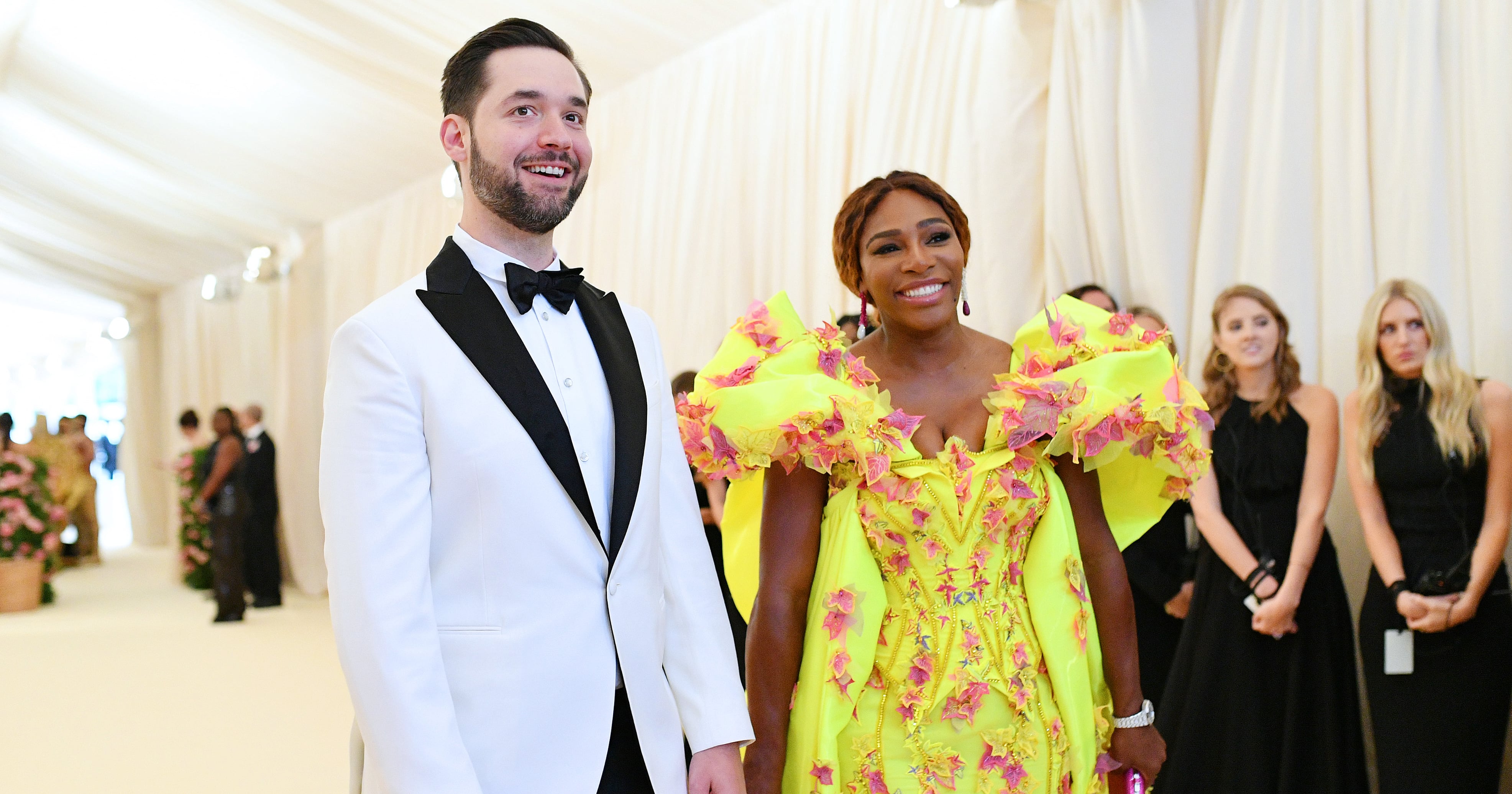 Serena williams met outlet gala 2019 dress
