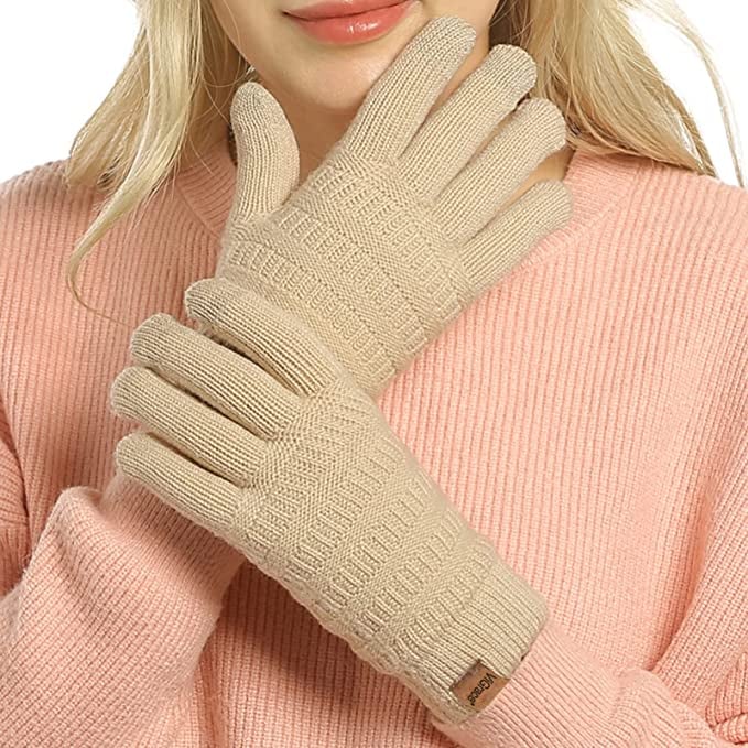Best Warm Touchscreen Gloves: Cable-Knit Touchscreen Gloves