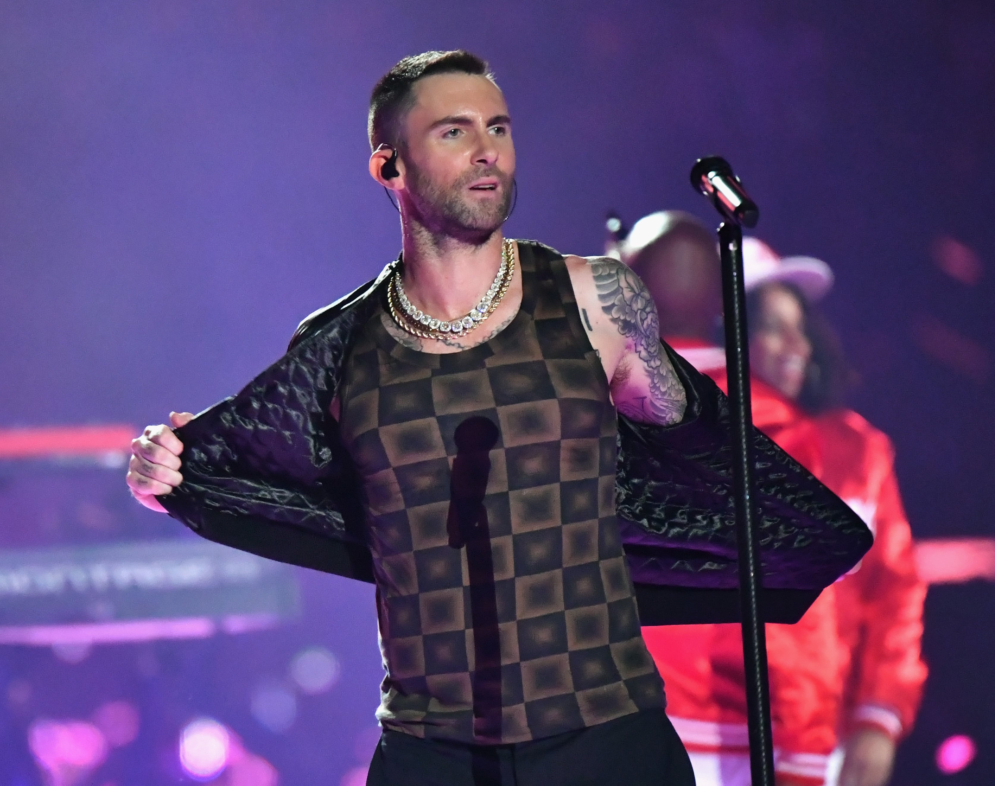 Reactions to Adam Levine s Outfit at the 2019 Super Bowl