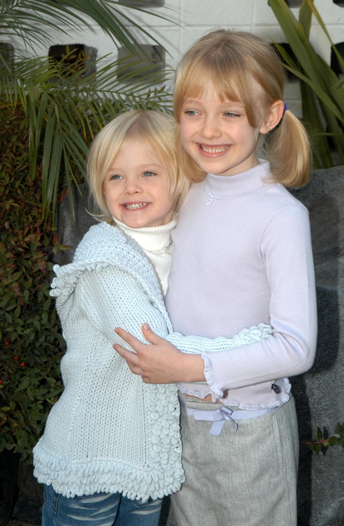 Cute Pictures of Dakota and Elle Fanning